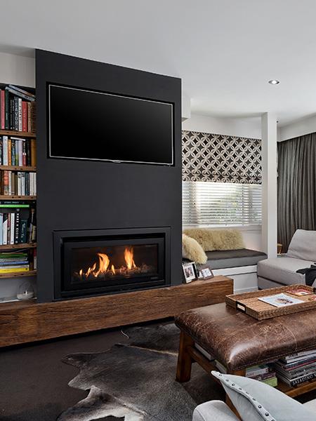 Cosy fireplace in the Drift HIll Chalet, Thredbo